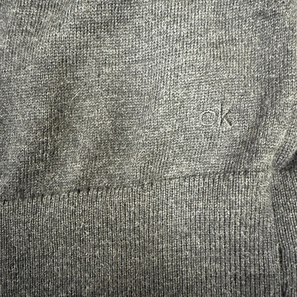 NWT Calvin Klein Mens Merino Wool Crewneck Sweater Size Large Classic Gunmetal